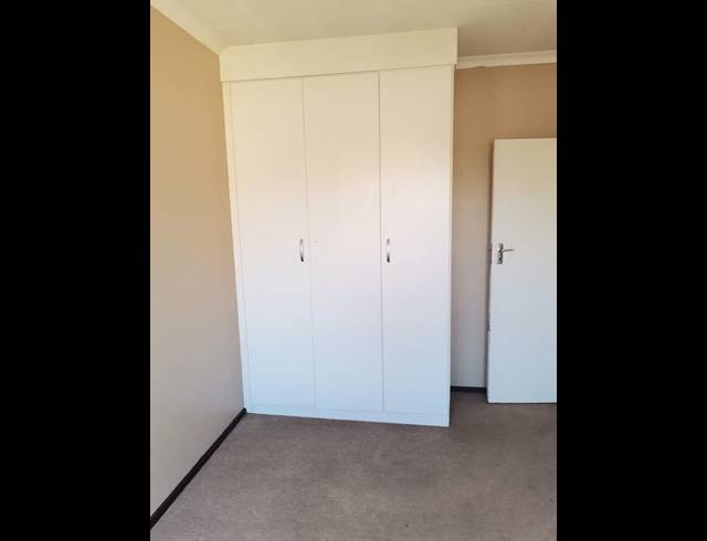 2 BEDROOM PROPERTY TO RENT IN SONNEVELD